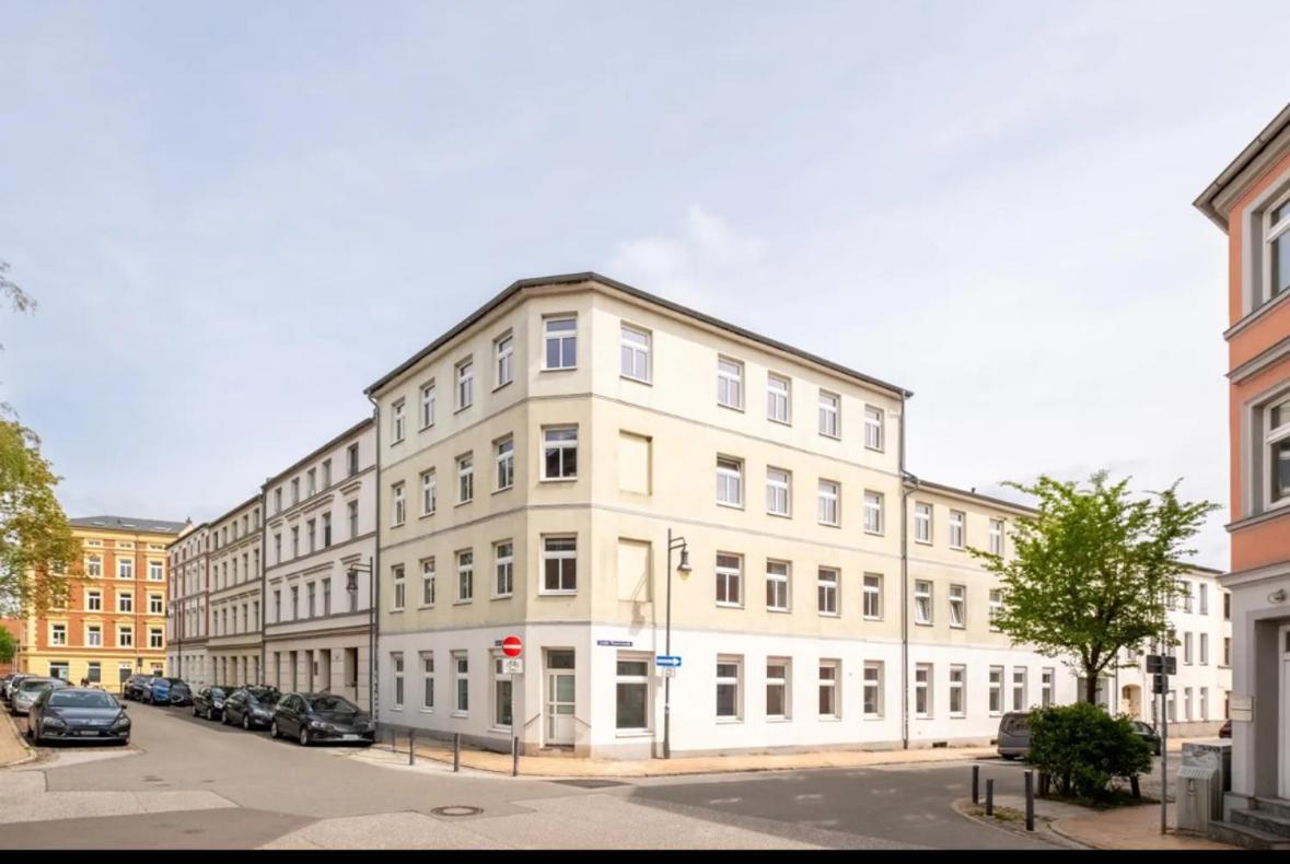 Grosse Wohnung Mit Xxl-Balkon In Schwerin Mitte Bagian luar foto